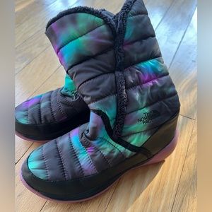 North Face children’s boots big kid size 1